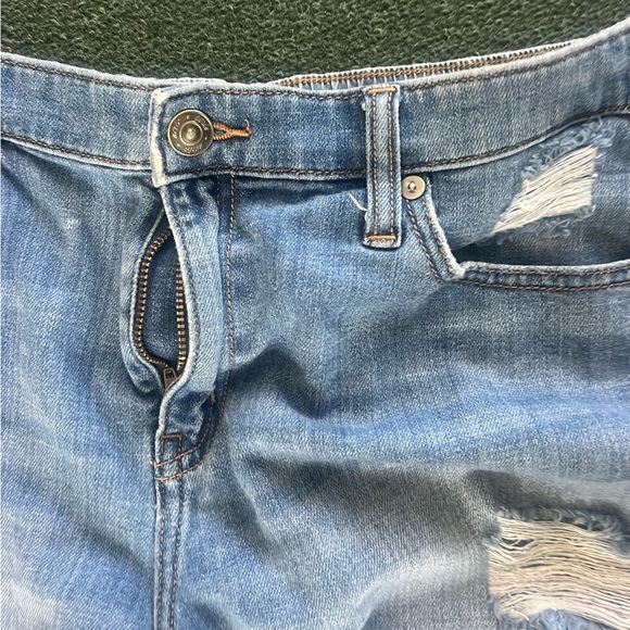Aerie Women’s Jr Medium Denim Distressed Women Shorts cutoff Shortie pockets - Picture 5 of 11